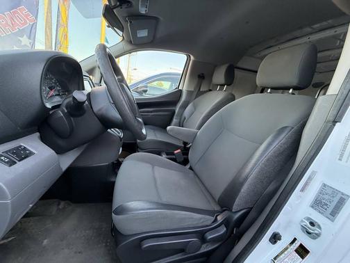 2017 Nissan NV200 SV