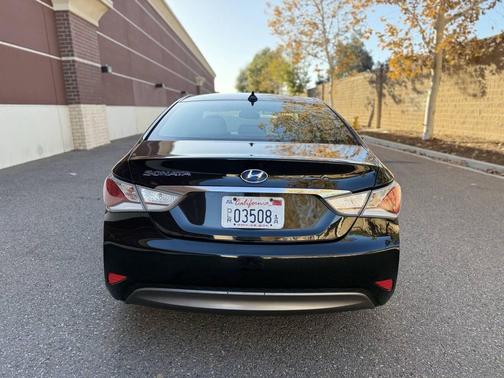 2013 Hyundai SONATA Hybrid Limited