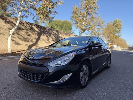 2013 Hyundai SONATA Hybrid Limited