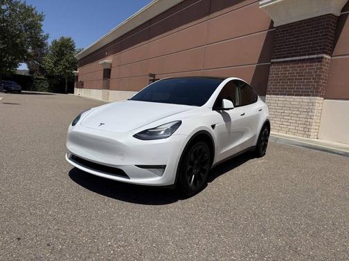 Pearl White Multi-Coat 2021 Tesla Model Y Long Range Dual Motor All-Wheel Drive