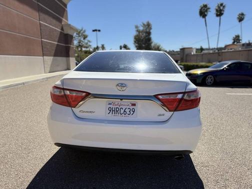 2015 Toyota Camry SE