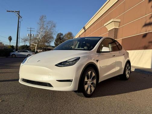 2021 Tesla Model Y Long Range Dual Motor All-Wheel Drive