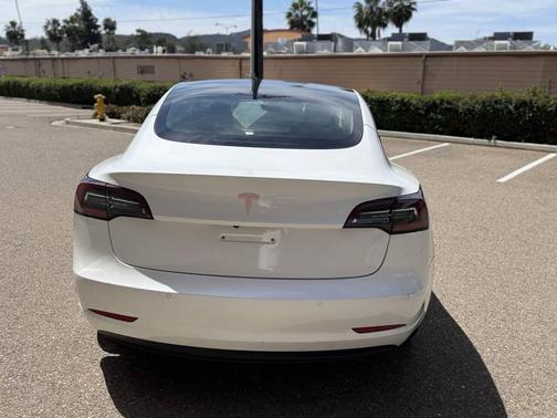 Off White 2022 Tesla Model 3 Standard Range