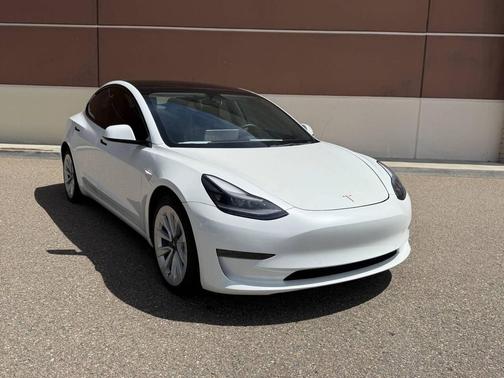 Off White 2022 Tesla Model 3 Standard Range