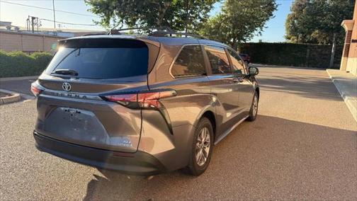 2021 Toyota Sienna XLE 7 Passenger