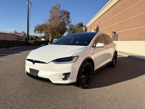 2021 Tesla Model X Long Range Plus Dual Motor All-Wheel Drive