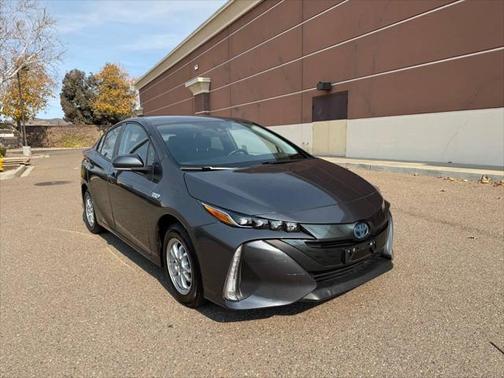 2022 Toyota Prius Prime XLE