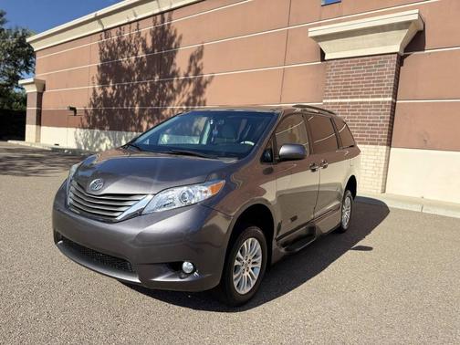 Gray 2013 Toyota Sienna XLE