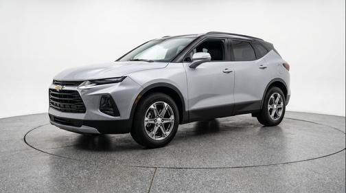 Sterling Gray Metallic 2025 Chevrolet Blazer 2LT