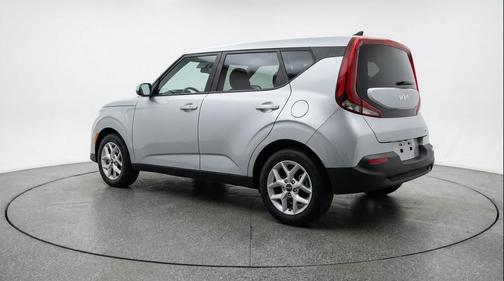 Steel Gray 2025 Kia Soul LX