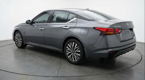 Gun Metallic 2025 Nissan Altima SV FWD