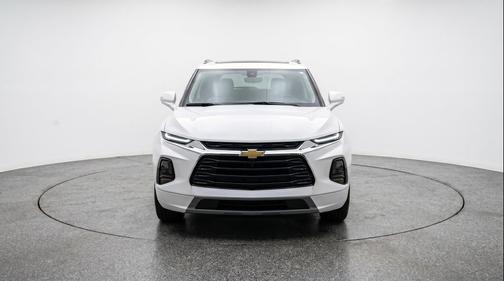 Summit White 2025 Chevrolet Blazer 2LT