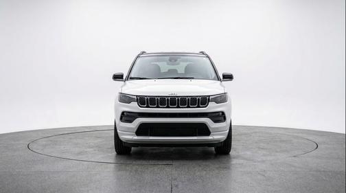 Bright White Clearcoat 2025 Jeep Compass Limited
