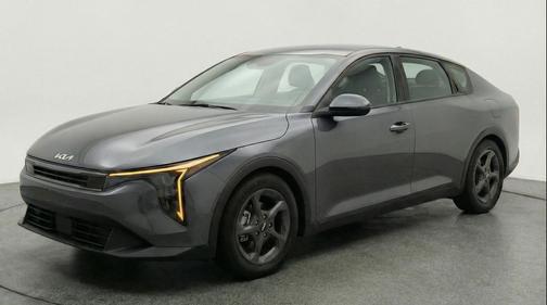 Interstellar Gray 2025 Kia K4 LXS
