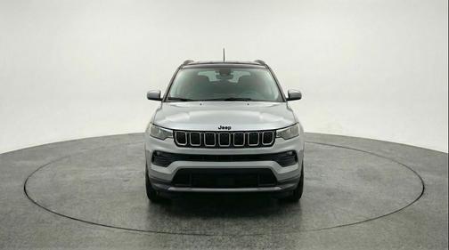 Silver Zynith Metallic Clearcoat 2025 Jeep Compass Limited