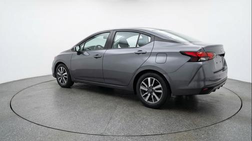 Gun Metallic 2025 Nissan Versa 1.6 SV