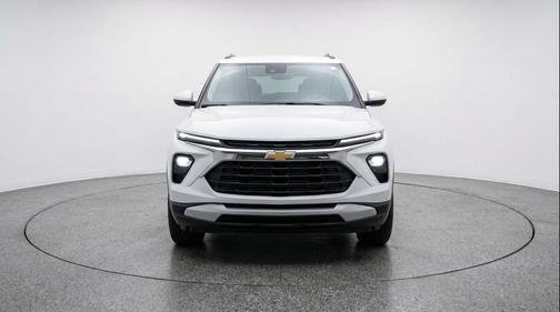 Summit White 2025 Chevrolet Trailblazer LT