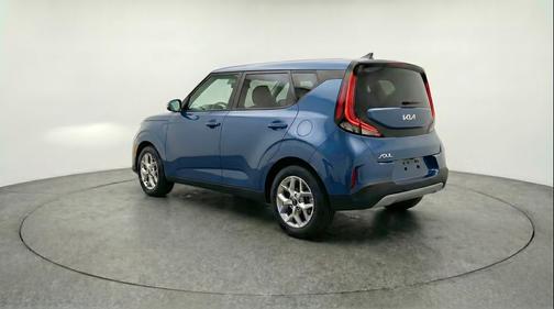 Gravity Gray 2025 Kia Soul LX