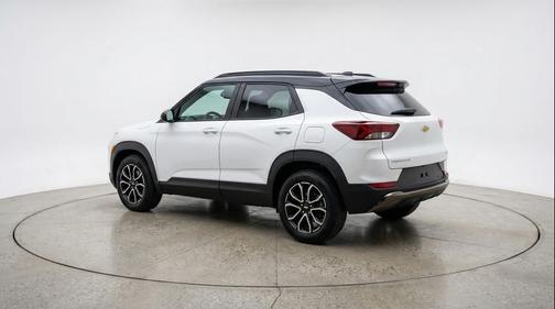 Summit White 2025 Chevrolet Trailblazer LT