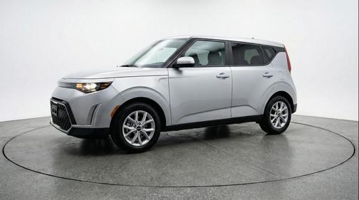 Steel Gray 2025 Kia Soul LX