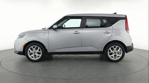 Steel Gray 2025 Kia Soul LX