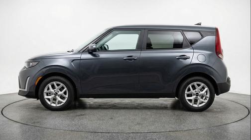 Gravity Gray 2025 Kia Soul LX