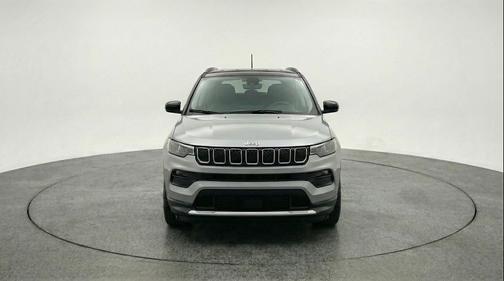 Silver Zynith Metallic Clearcoat 2025 Jeep Compass Limited