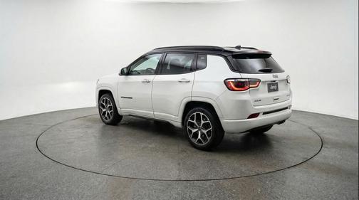 Bright White Clearcoat 2025 Jeep Compass Limited