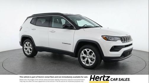 Bright White Clearcoat 2025 Jeep Compass Latitude