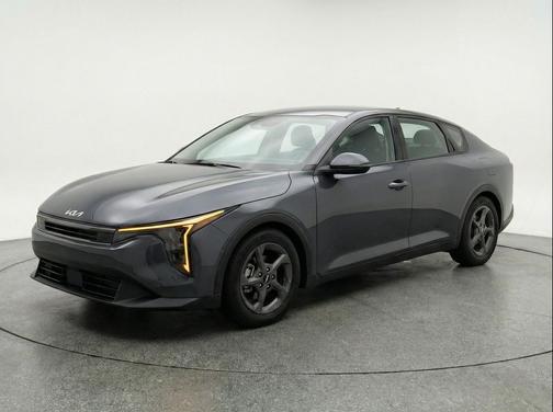 Interstellar Gray 2025 Kia K4 LXS