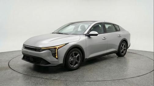 Steel Gray 2025 Kia K4 LXS