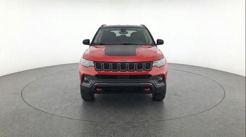 Red Hot Pearlcoat 2025 Jeep Compass Trailhawk
