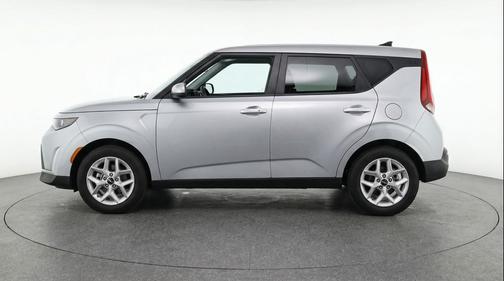 Steel Gray 2025 Kia Soul LX