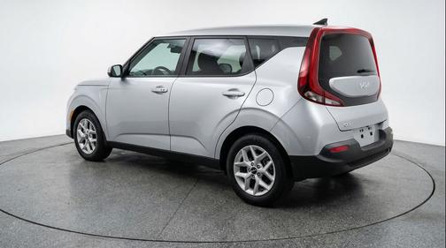 Gravity Gray 2025 Kia Soul LX