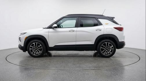 Summit White 2025 Chevrolet Trailblazer LT