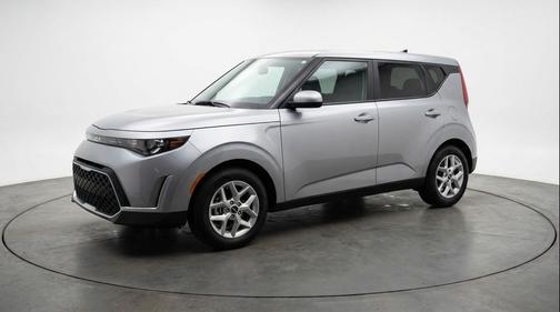 Steel Gray 2025 Kia Soul LX