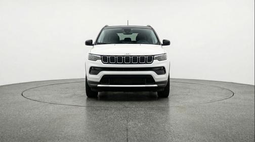 Bright White Clearcoat 2025 Jeep Compass Limited