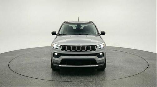 Silver Zynith Metallic Clearcoat 2025 Jeep Compass Limited