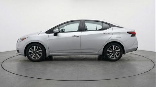 Brilliant Silver Metallic 2025 Nissan Versa 1.6 SV