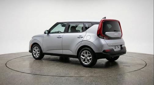 Steel Gray 2025 Kia Soul LX