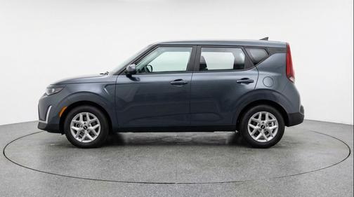 Gravity Gray 2025 Kia Soul LX