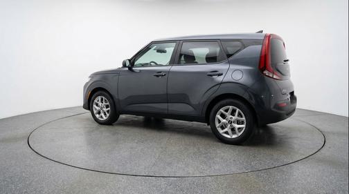 Gravity Gray 2025 Kia Soul LX