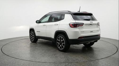 Bright White Clearcoat 2025 Jeep Compass Trailhawk