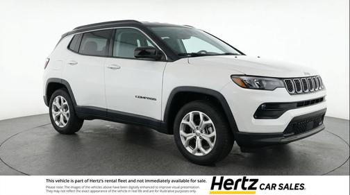 Bright White Clearcoat 2025 Jeep Compass Latitude