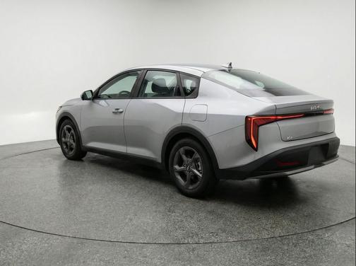 Steel Gray 2025 Kia K4 LXS