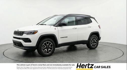 Bright White Clearcoat 2025 Jeep Compass Trailhawk