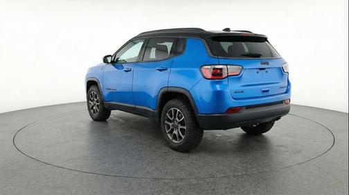 Hydro Blue Pearlcoat 2025 Jeep Compass Trailhawk