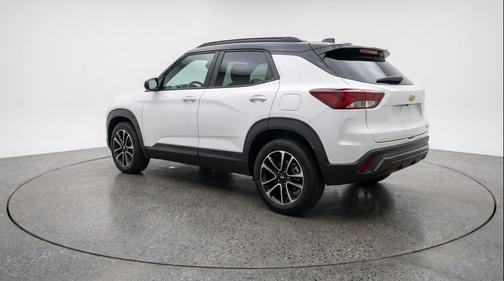 Summit White 2025 Chevrolet Trailblazer LT