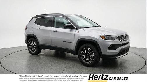Silver Zynith Metallic Clearcoat 2025 Jeep Compass Trailhawk