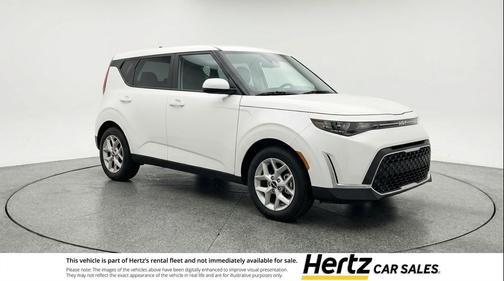 Snow White Pearl 2025 Kia Soul LX